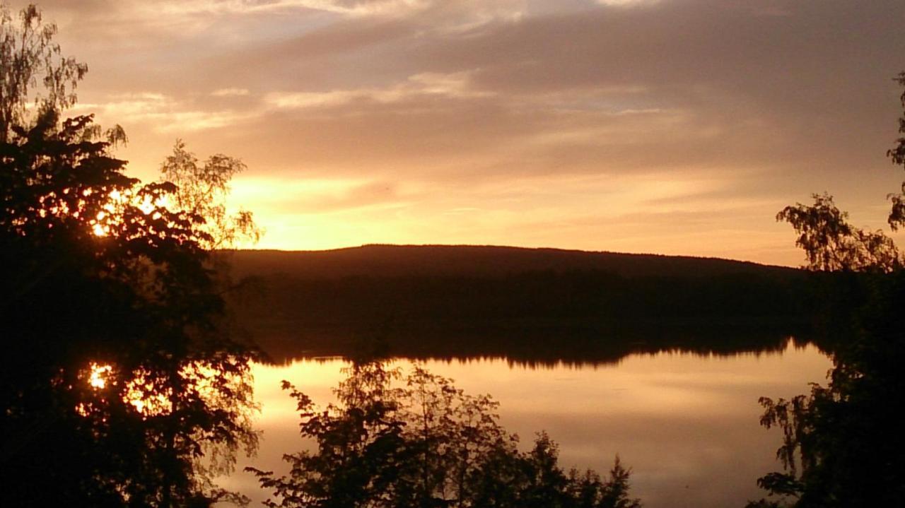 Roeda Stugan Hedemora ภายนอก รูปภาพ
